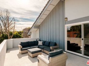 27093 Esward Drive, Calabasas CA 91301