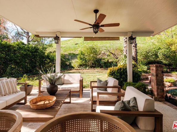 27093 Esward Drive, Calabasas CA 91301