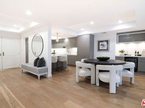 575 S Barrington Avenue 211, Los Angeles CA 90049