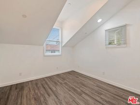 1227 W 30th Street, Los Angeles CA 90007