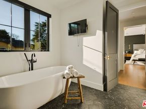 4261 Denny Avenue, Toluca Lake CA 91602