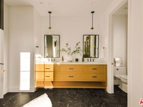 4261 Denny Avenue, Toluca Lake CA 91602