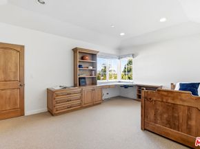 3843 Rock Hampton Drive, Tarzana CA 91356