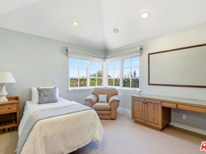 3843 Rock Hampton Drive, Tarzana CA 91356