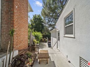 6295 Ivarene Avenue, Los Angeles CA 90068