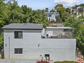 6295 Ivarene Avenue, Los Angeles CA 90068