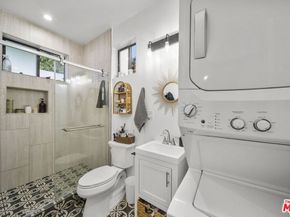 6295 Ivarene Avenue, Los Angeles CA 90068