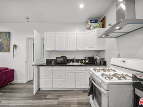 6295 Ivarene Avenue, Los Angeles CA 90068
