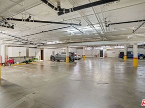 1201 Larrabee Street 206, West Hollywood CA 90069