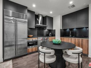 728 N Sweetzer Avenue 112, West Hollywood CA 90069