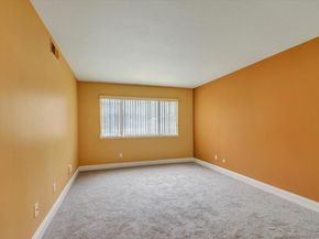 16470 Caminito Vecinos Unit 82, San Diego CA 92128