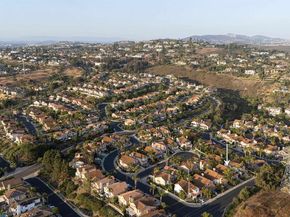 2318 Via Villegas, Carlsbad CA 92009