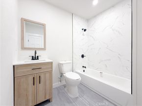 932 E 112th Street, Los Angeles CA 90059