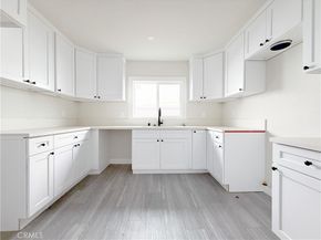 932 E 112th Street, Los Angeles CA 90059