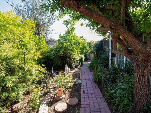 6928 Bobbyboyar, West Hills CA 91307