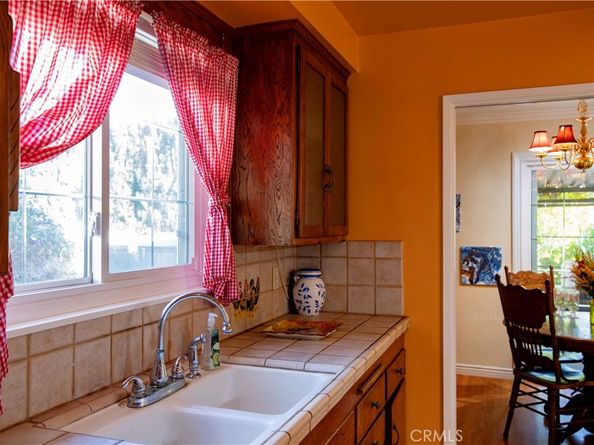 6928 Bobbyboyar, West Hills CA 91307