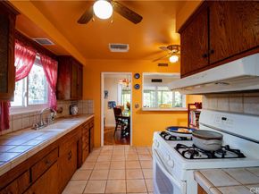 6928 Bobbyboyar, West Hills CA 91307