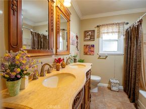 6928 Bobbyboyar, West Hills CA 91307