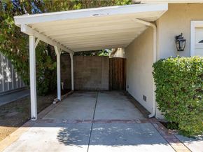 6928 Bobbyboyar, West Hills CA 91307