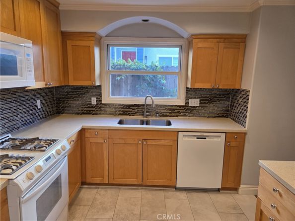 263 E Glenarm Street 101, Pasadena CA 91106
