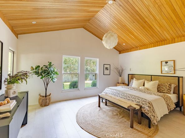 4128 Baywood Street, Los Angeles CA 90039