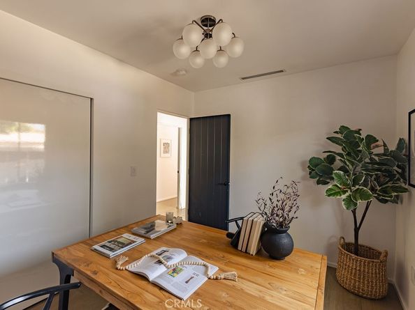4128 Baywood Street, Los Angeles CA 90039