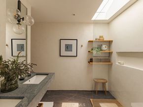 4128 Baywood Street, Los Angeles CA 90039