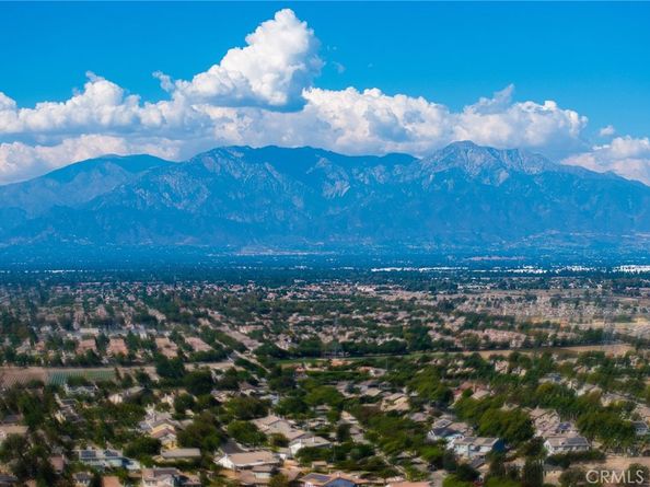 6656 Biola, Chino CA 91710