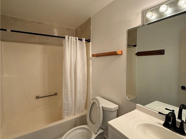 415 W Duarte Road 6, Arcadia CA 91007