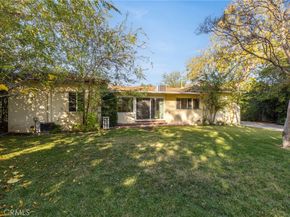 2976 Lombardy Rd, Pasadena CA 91107