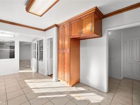 2976 Lombardy Rd, Pasadena CA 91107