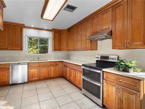 2976 Lombardy Rd, Pasadena CA 91107