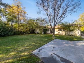 2976 Lombardy Rd, Pasadena CA 91107