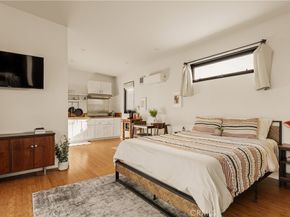 2544 W 5th, Los Angeles CA 90057