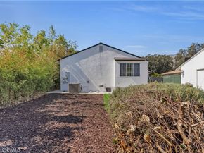 2834 E Orange Grove, Pasadena CA 91107