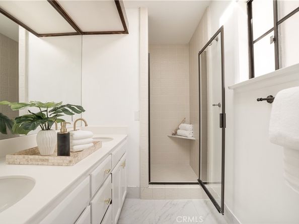 2834 E Orange Grove, Pasadena CA 91107