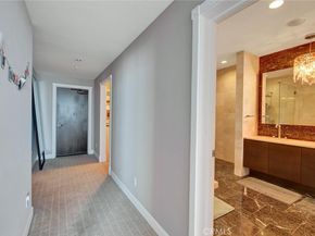 900 W Olympic Boulevard 45F, Los Angeles CA 90015