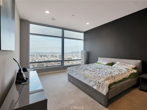 900 W Olympic Boulevard 45F, Los Angeles CA 90015