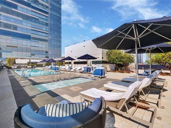 900 W Olympic Boulevard 45F, Los Angeles CA 90015