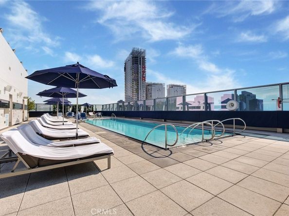 900 W Olympic Boulevard 45F, Los Angeles CA 90015