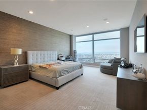 900 W Olympic Boulevard 45F, Los Angeles CA 90015