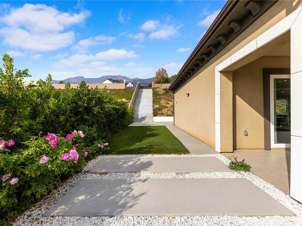 8826 Justify Drive, Rancho Cucamonga CA 91701