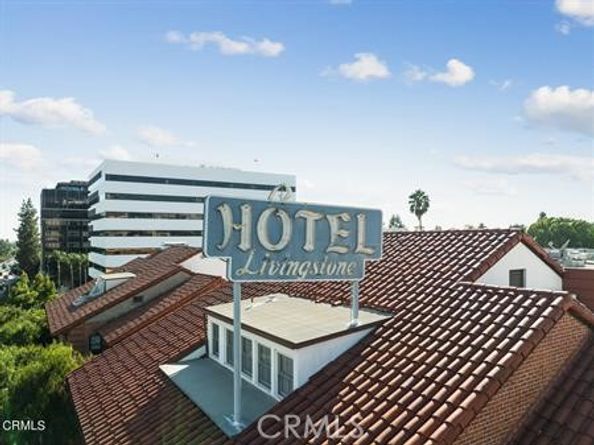 139 S Los Robles Avenue 302, Pasadena CA 91101