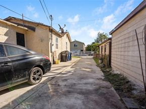 1343 S La Verne Avenue, East Los Angeles CA 90022