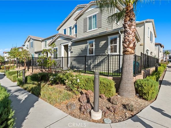 5604 Altamura Way 8, Fontana CA 92336