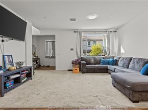 5604 Altamura Way #8, Fontana CA 92336