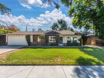 2560 Bonita