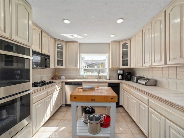 743 Magnolia, Upland CA 91786