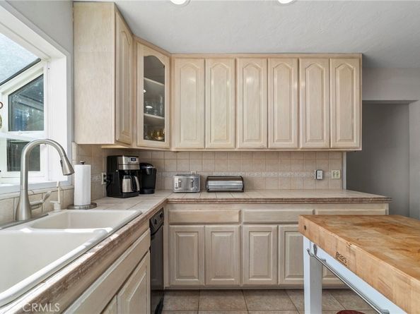 743 Magnolia, Upland CA 91786