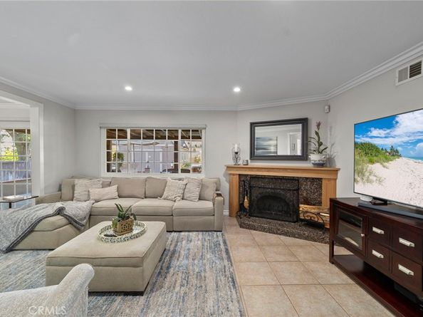 743 Magnolia, Upland CA 91786